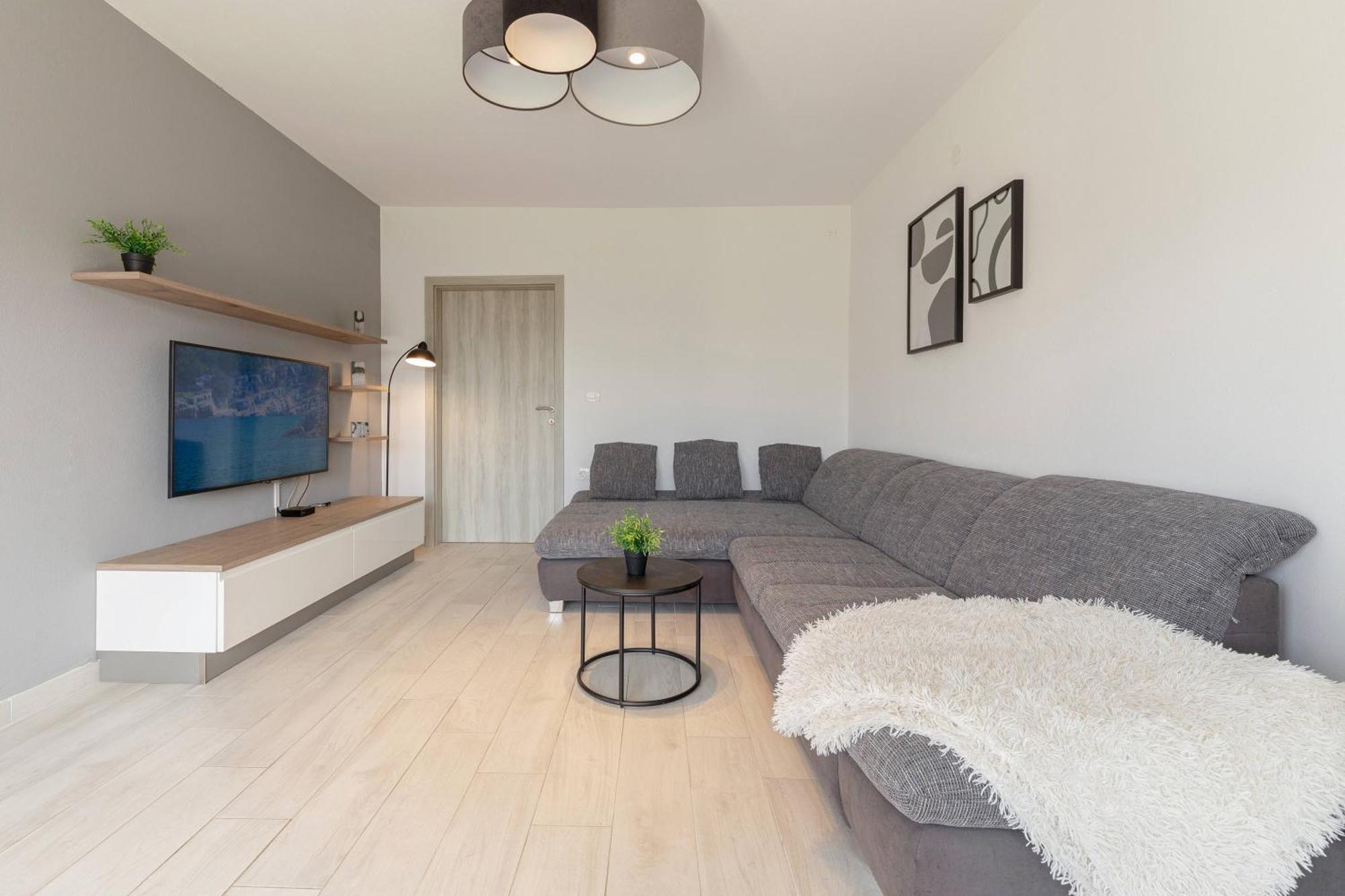 Bright Apartment Κόπερ Εξωτερικό φωτογραφία