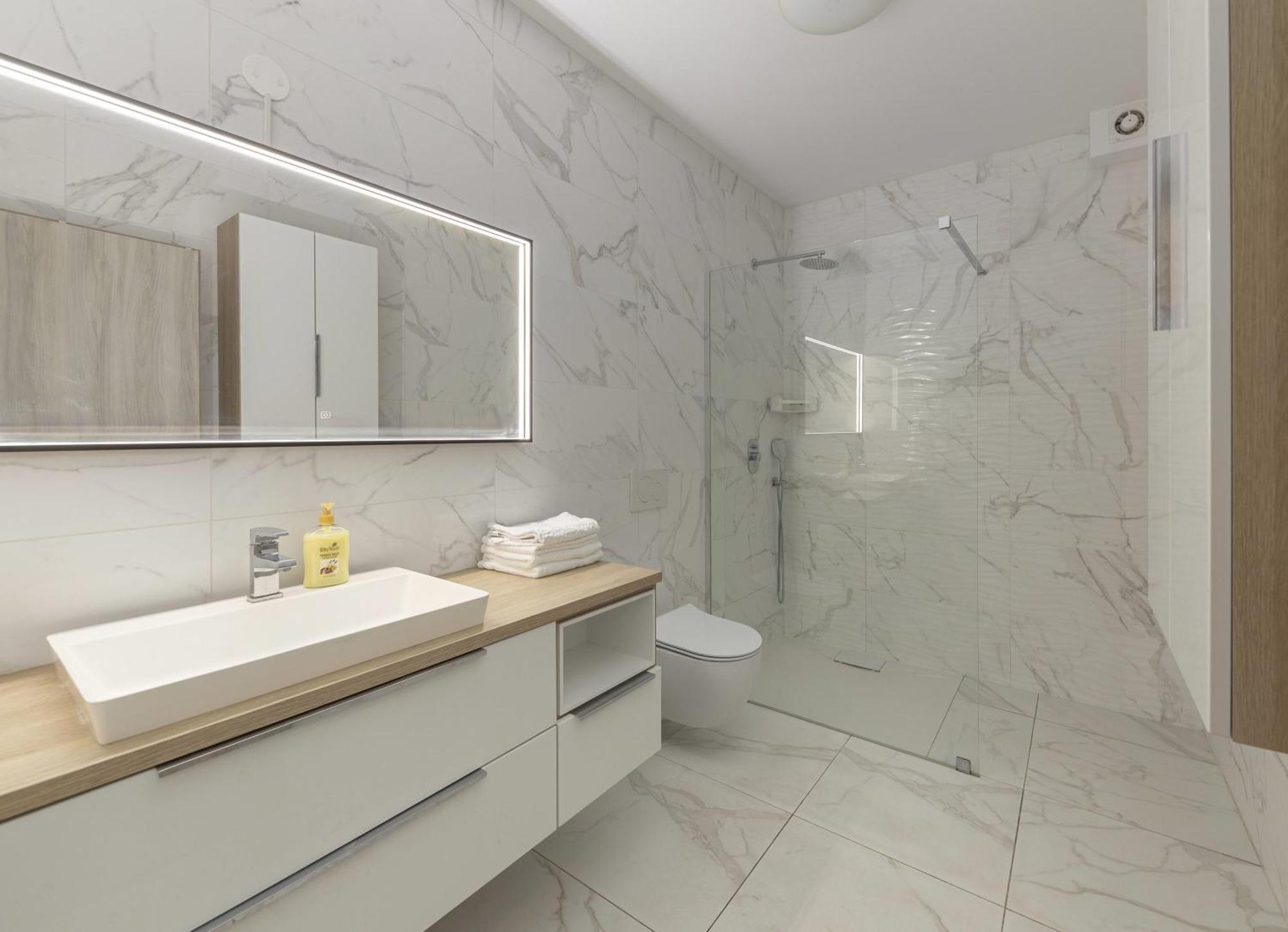 Bright Apartment Κόπερ Εξωτερικό φωτογραφία