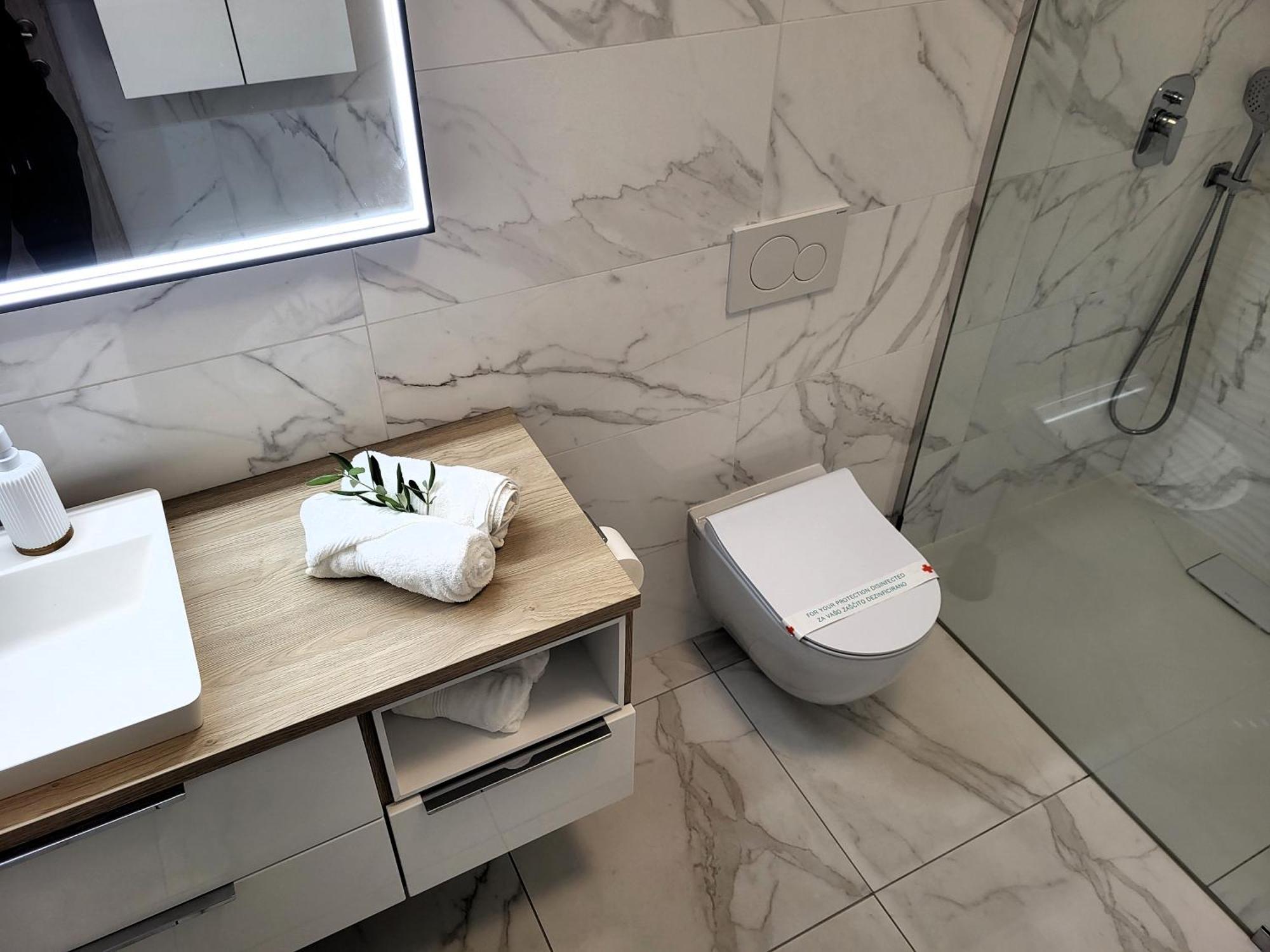 Bright Apartment Κόπερ Εξωτερικό φωτογραφία
